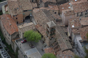 AU-DESSUS DE L'ETOILE DE MOUSTIERS-SAINTE-MARIE